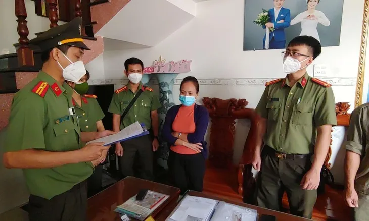 Làm giả chứng chỉ, giấy tờ đi biển cho ngư dân - Ảnh 1. Làm giả chứng chỉ, giấy tờ đi biển cho ngư dân - Ảnh 1.