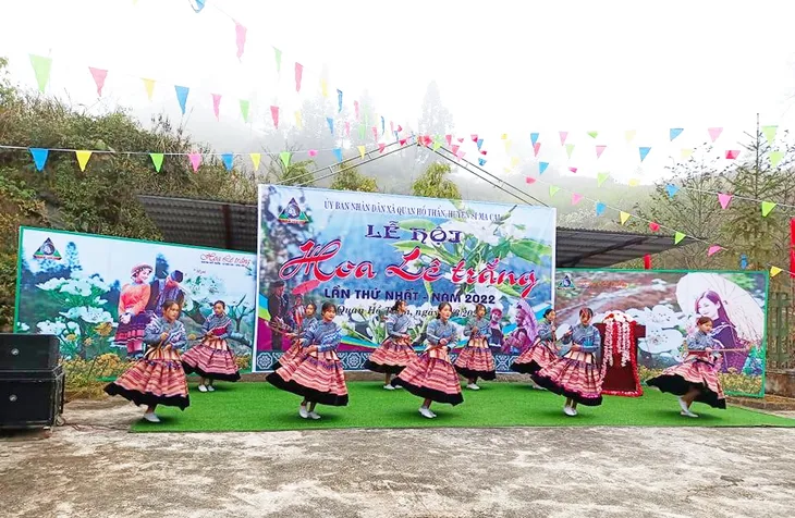 Lễ hội hoa lê trắng đầu tiên ở Si Ma Cai - Ảnh 1. Lễ hội hoa lê trắng đầu tiên ở Si Ma Cai - Ảnh 1.