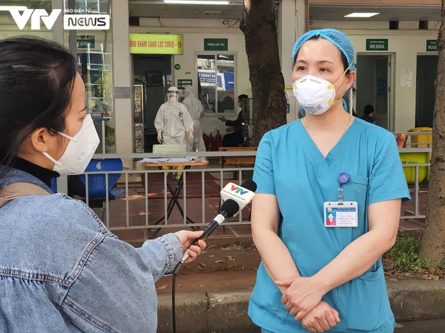 Do chủ quan, nhiều người tái nhiễm COVID-19 sau chỉ 1 tháng - Ảnh 1. Do chủ quan, nhiều người tái nhiễm COVID-19 sau chỉ 1 tháng - Ảnh 1.