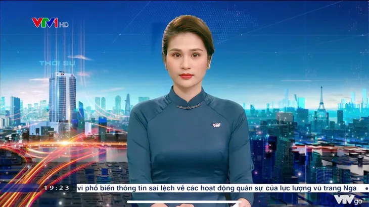 BTV Minh Trang trở lại bản tin Thời sự 19h - Ảnh 1.