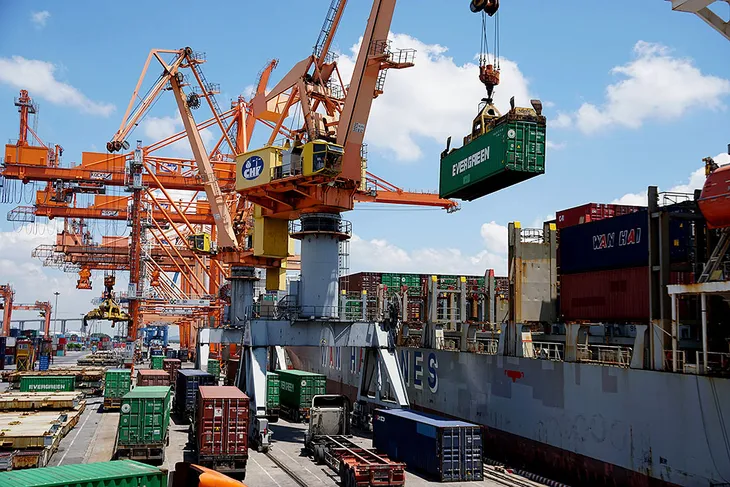 Nóng cuộc đua mở rộng thị phần của doanh nghiệp logistics - Ảnh 1. Nóng cuộc đua mở rộng thị phần của doanh nghiệp logistics - Ảnh 1.