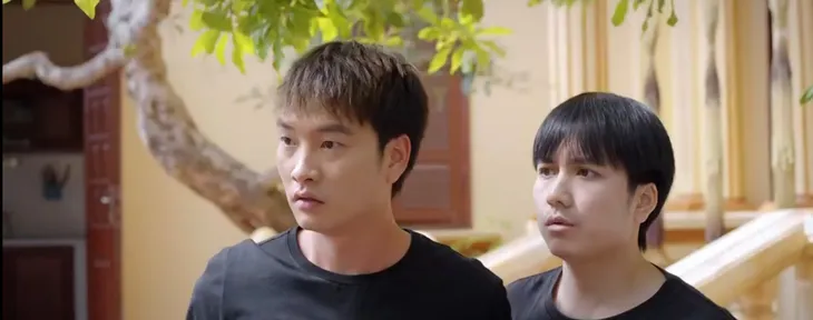 Lối về miền hoa - Tập 14: Ông Lâm ra mặt giúp Lợi giải quyết hậu quả - Ảnh 4. Lối về miền hoa - Tập 14: Ông Lâm ra mặt giúp Lợi giải quyết hậu quả - Ảnh 4.