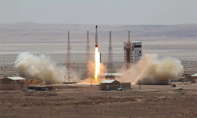 Iran phóng thành công vệ tinh quân sự thứ hai vào quỹ đạo - Ảnh 1. Iran phóng thành công vệ tinh quân sự thứ hai vào quỹ đạo - Ảnh 1.