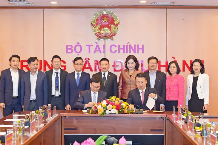 Rút ngắn thời gian thực hiện mua, bán ngoại tệ của ngân sách nhà nước. - Ảnh 1. Rút ngắn thời gian thực hiện mua, bán ngoại tệ của ngân sách nhà nước. - Ảnh 1.