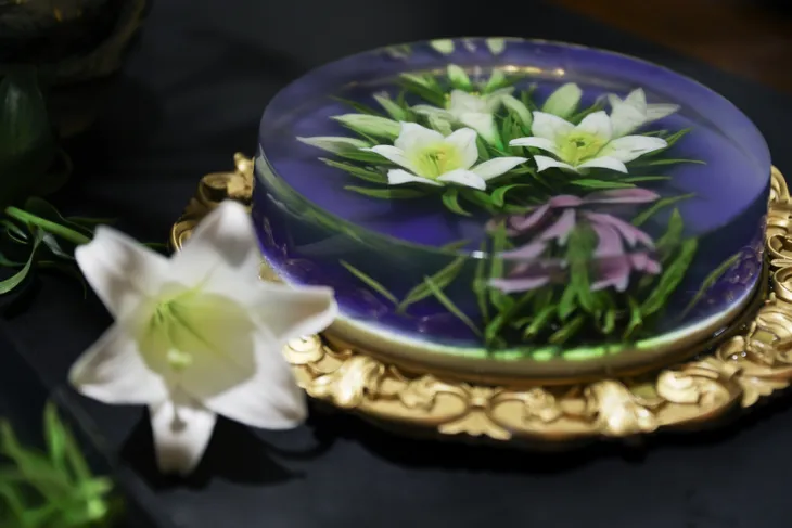 Tạo hình 3D hoa loa kèn bằng thạch rau câu - Ảnh 3. Tạo hình 3D hoa loa kèn bằng thạch rau câu - Ảnh 3.