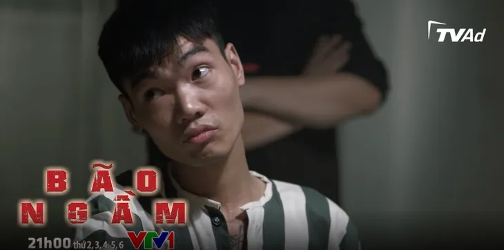 Bão ngầm - Tập 35: Hải Triều tóm gọn băng đảng sát hại Toàn khỉ đốm - Ảnh 1. Bão ngầm - Tập 35: Hải Triều tóm gọn băng đảng sát hại Toàn khỉ đốm - Ảnh 1.