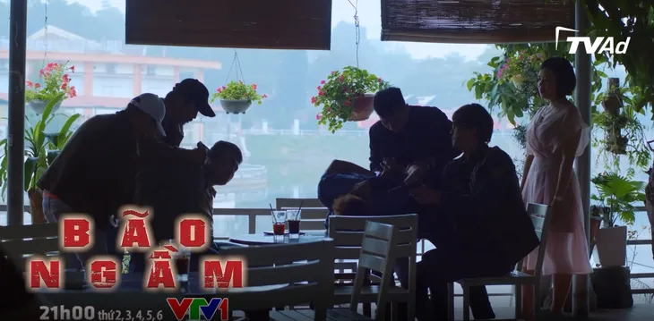 Bão ngầm - Tập 35: Hải Triều tóm gọn băng đảng sát hại Toàn khỉ đốm - Ảnh 4. Bão ngầm - Tập 35: Hải Triều tóm gọn băng đảng sát hại Toàn khỉ đốm - Ảnh 4.
