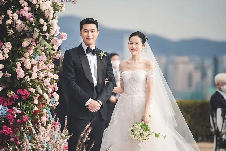 Hình ảnh chính thức từ đám cưới của Hyun Bin và Son Ye Jin được tiết lộ - Ảnh 3. Hình ảnh chính thức từ đám cưới của Hyun Bin và Son Ye Jin được tiết lộ - Ảnh 3.