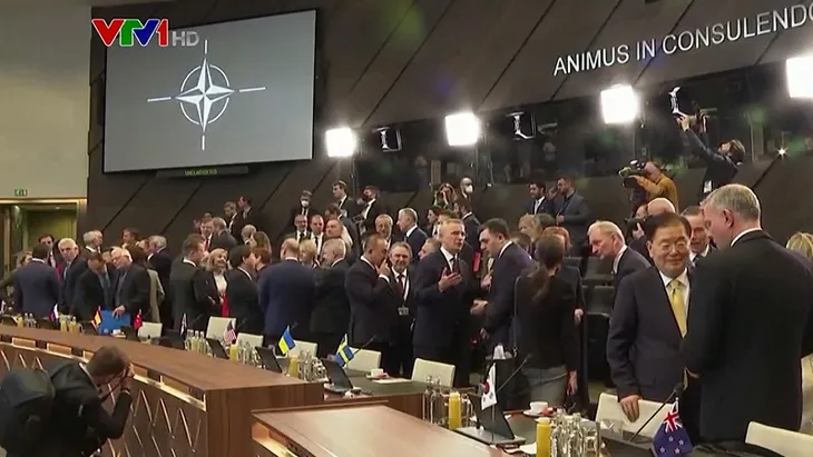 Italy phản đối NATO can thiệp quân sự vào Ukraine - Ảnh 1. Italy phản đối NATO can thiệp quân sự vào Ukraine - Ảnh 1.