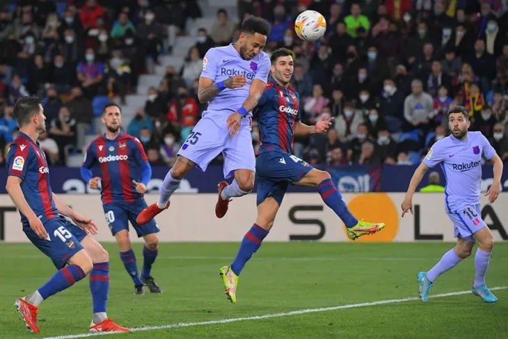 Barcelona ngược dòng giành chiến thắng kịch tính trước Levante - Ảnh 2. Barcelona ngược dòng giành chiến thắng kịch tính trước Levante - Ảnh 2.