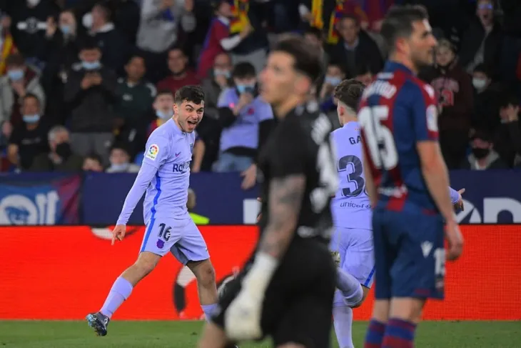 Barcelona ngược dòng giành chiến thắng kịch tính trước Levante - Ảnh 1. Barcelona ngược dòng giành chiến thắng kịch tính trước Levante - Ảnh 1.