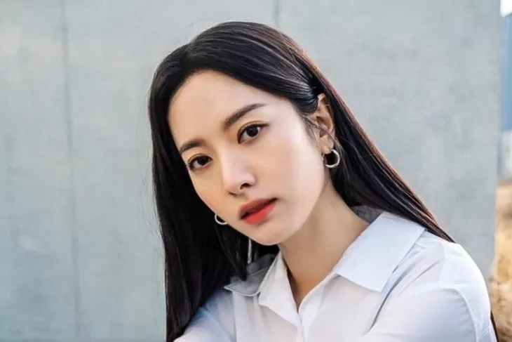 Bona đã có vai diễn quý giá với Hai mươi lăm, Hai mươi mốt - Ảnh 2. Bona đã có vai diễn quý giá với Hai mươi lăm, Hai mươi mốt - Ảnh 2.