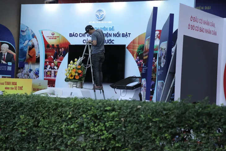 Tất bật công tác chuẩn bị cho Hội báo toàn quốc 2022 - Ảnh 10. Tất bật công tác chuẩn bị cho Hội báo toàn quốc 2022 - Ảnh 10.