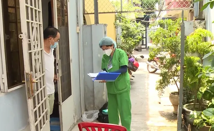 TP Hồ Chí Minh: Y, bác sĩ về hưu vui mừng trước chính sách hợp đồng với trạm y tế - Ảnh 1. TP Hồ Chí Minh: Y, bác sĩ về hưu vui mừng trước chính sách hợp đồng với trạm y tế - Ảnh 1.