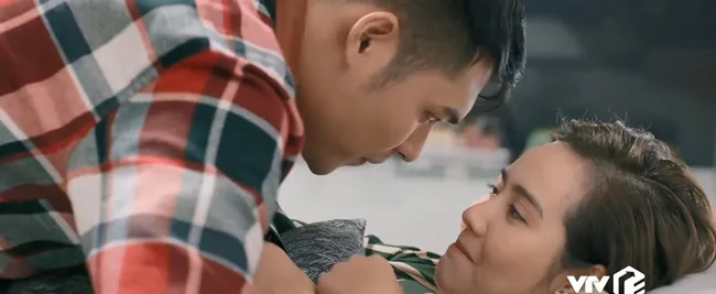 Trước Thương ngày nắng về, Huyền Lizzie - Đình Tú đều có mối tình chị em trên phim - Ảnh 7. Trước Thương ngày nắng về, Huyền Lizzie - Đình Tú đều có mối tình chị em trên phim - Ảnh 7.