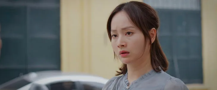 Thương ngày nắng về - Tập 6: Bà Nhung đau xé tim gan khi biết kẻ thù chính là con gái ruột - Ảnh 20. Thương ngày nắng về - Tập 6: Bà Nhung đau xé tim gan khi biết kẻ thù chính là con gái ruột - Ảnh 20.