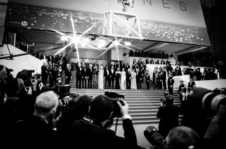 LHP Cannes 2022 không yêu cầu đeo khẩu trang và xét nghiệm COVID-19 - Ảnh 2. LHP Cannes 2022 không yêu cầu đeo khẩu trang và xét nghiệm COVID-19 - Ảnh 2.