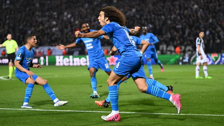 Tứ kết lượt về Conference League: AS Roma đối đầu Leicester City ở bán kết - Ảnh 3. Tứ kết lượt về Conference League: AS Roma đối đầu Leicester City ở bán kết - Ảnh 3.