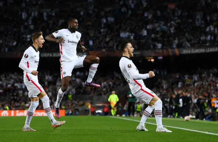 Kết quả tứ kết Europa League: Barcelona bị loại ngay trên sân nhà Nou Camp - Ảnh 1. Kết quả tứ kết Europa League: Barcelona bị loại ngay trên sân nhà Nou Camp - Ảnh 1.