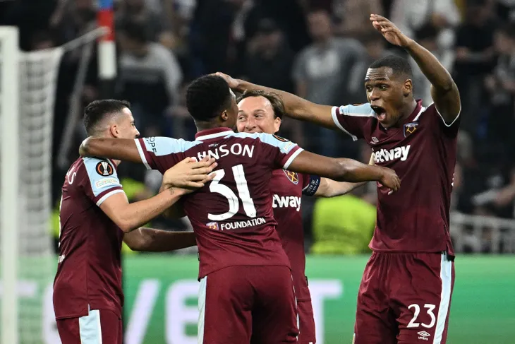 Kết quả tứ kết Europa League: Barcelona bị loại ngay trên sân nhà Nou Camp - Ảnh 2. Kết quả tứ kết Europa League: Barcelona bị loại ngay trên sân nhà Nou Camp - Ảnh 2.
