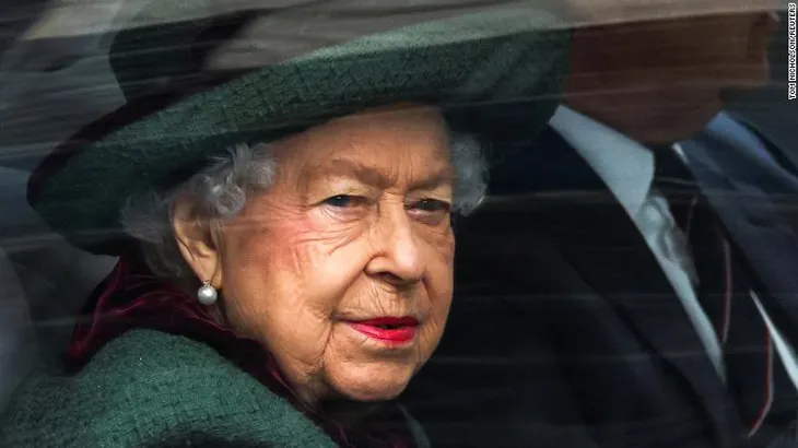 Nữ hoàng Elizabeth không tham dự buổi lễ Chủ nhật Phục sinh tại lâu đài Windsor - Ảnh 1. Nữ hoàng Elizabeth không tham dự buổi lễ Chủ nhật Phục sinh tại lâu đài Windsor - Ảnh 1.