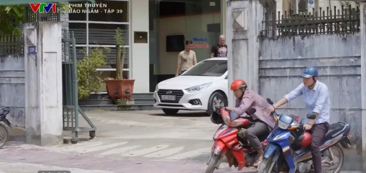 Bão ngầm - Tập 39: Nhận tin từ Thượng tá Tuất, Ong chúa hạ lệnh giết Toán - Ảnh 19. Bão ngầm - Tập 39: Nhận tin từ Thượng tá Tuất, Ong chúa hạ lệnh giết Toán - Ảnh 19.