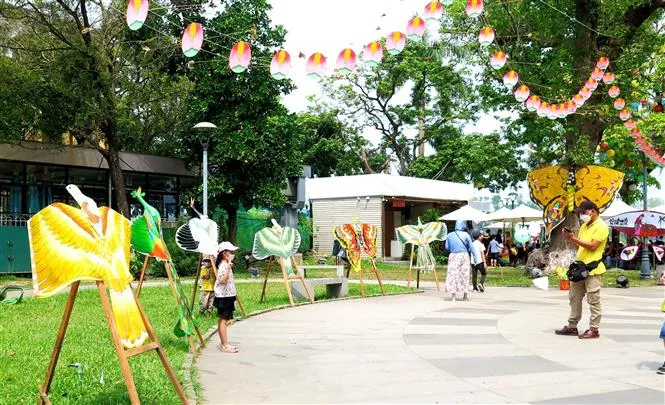 Lễ hội Diều Huế - Bức tranh đa sắc màu, tràn ngập sức sống - Ảnh 1. Lễ hội Diều Huế - Bức tranh đa sắc màu, tràn ngập sức sống - Ảnh 1.