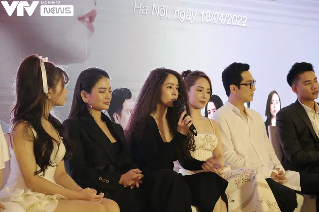 Quỳnh Nga có bé đường, Lã Thanh Huyền một tay trị tất cả trong phim mới - Ảnh 5. Quỳnh Nga có bé đường, Lã Thanh Huyền một tay trị tất cả trong phim mới - Ảnh 5.