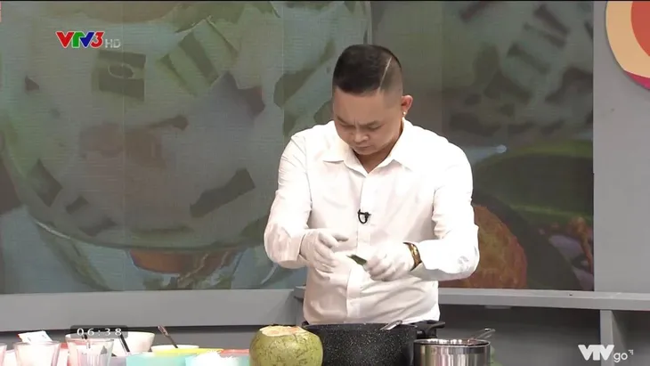 Tự làm chè thạch dừa giải nhiệt mùa hè - Ảnh 2.