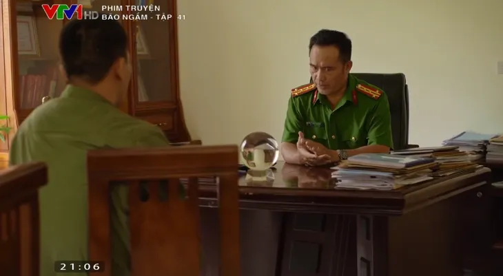 Bão ngầm - Tập 41: Ông trùm Quách Đại Đức không yên tâm về Tú - Ảnh 5. Bão ngầm - Tập 41: Ông trùm Quách Đại Đức không yên tâm về Tú - Ảnh 5.