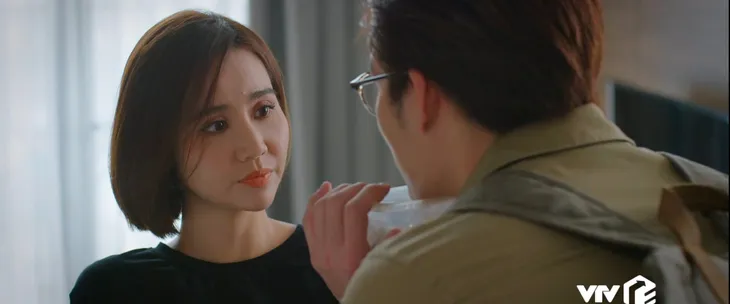 Thương ngày nắng về 2 - Tập 9: Bà Nga hết giận Trang, Vân Vân trao nụ hôn đầu cho Bách - Ảnh 22. Thương ngày nắng về 2 - Tập 9: Bà Nga hết giận Trang, Vân Vân trao nụ hôn đầu cho Bách - Ảnh 22.