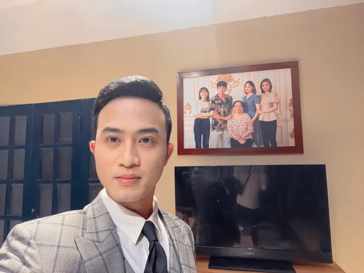 Thương ngày nắng về: Doãn Quốc Đam bảnh bao ra mắt nhà gái - Ảnh 2. Thương ngày nắng về: Doãn Quốc Đam bảnh bao ra mắt nhà gái - Ảnh 2.