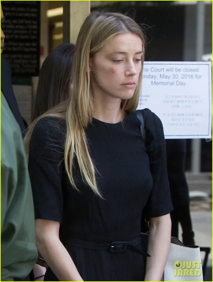 Johnny Depp - Amber Heard: Cuộc hôn nhân ồn ào và sóng gió nhất Hollywood - Ảnh 3. Johnny Depp - Amber Heard: Cuộc hôn nhân ồn ào và sóng gió nhất Hollywood - Ảnh 3.