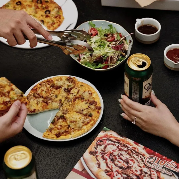 5 lý do bạn nhất định nên tích trữ pizza Fresh Garden trong mùa SEA Games 31 - Ảnh 2. 5 lý do bạn nhất định nên tích trữ pizza Fresh Garden trong mùa SEA Games 31 - Ảnh 2.