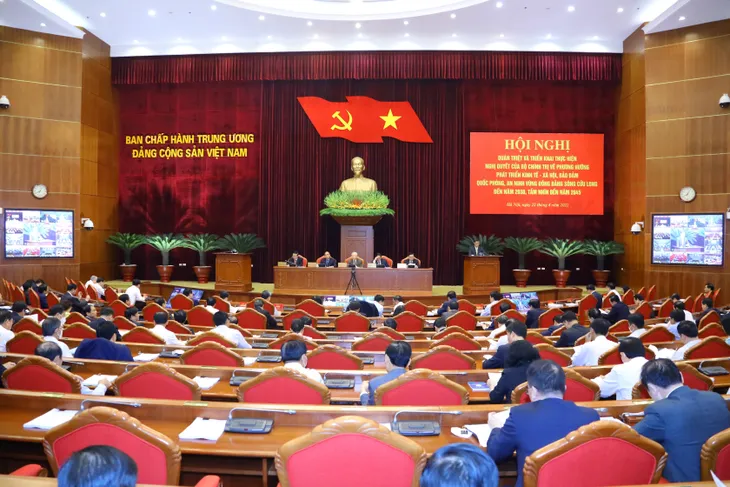 Toàn văn bài Phát biểu của Tổng Bí thư Nguyễn Phú Trọng tại Hội nghị quán triệt, triển khai Nghị quyết 13 - Ảnh 2. Toàn văn bài Phát biểu của Tổng Bí thư Nguyễn Phú Trọng tại Hội nghị quán triệt, triển khai Nghị quyết 13 - Ảnh 2.