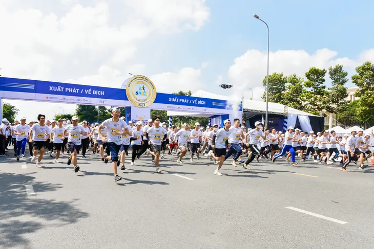 S-Race 2022: Gần 5000 học sinh, sinh viên tham gia chặng Chinh phục ở TP Hồ Chí Minh - Ảnh 3. S-Race 2022: Gần 5000 học sinh, sinh viên tham gia chặng Chinh phục ở TP Hồ Chí Minh - Ảnh 3.