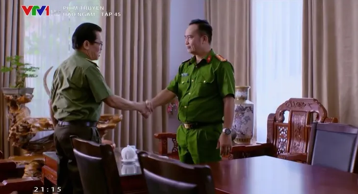 Bão ngầm - Tập 45: Hải Triều được đề cử vị trí trưởng phòng cảnh sát ma túy - Ảnh 2. Bão ngầm - Tập 45: Hải Triều được đề cử vị trí trưởng phòng cảnh sát ma túy - Ảnh 2.
