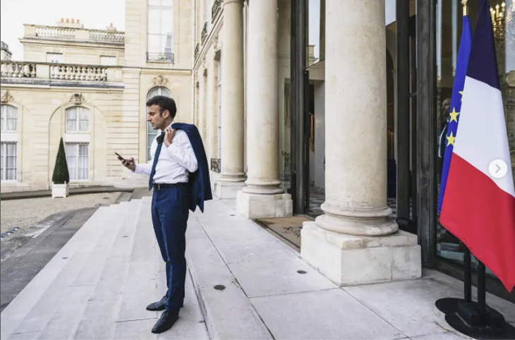 Emmanuel Macron - Tổng thống Pháp đầu tiên tái đắc cử và đảm nhận nhiệm kỳ thứ hai sau 20 năm - Ảnh 1. Emmanuel Macron - Tổng thống Pháp đầu tiên tái đắc cử và đảm nhận nhiệm kỳ thứ hai sau 20 năm - Ảnh 1.