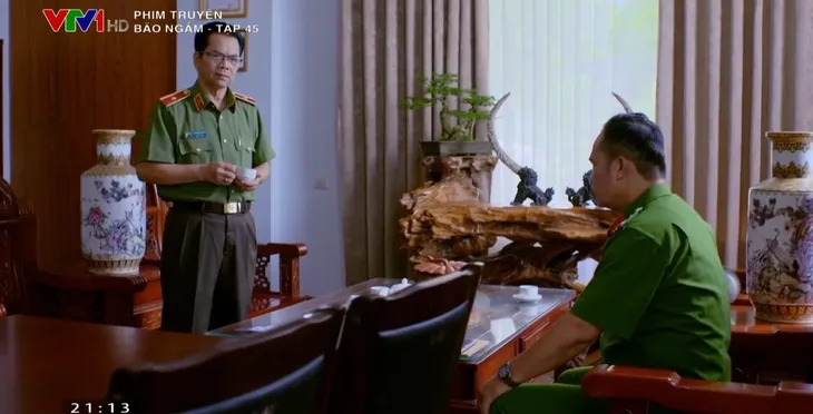 Bão ngầm - Tập 45: Hải Triều được đề cử vị trí trưởng phòng cảnh sát ma túy - Ảnh 1. Bão ngầm - Tập 45: Hải Triều được đề cử vị trí trưởng phòng cảnh sát ma túy - Ảnh 1.