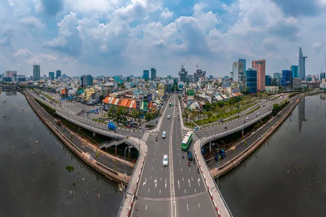 Thông xe đường song hành Võ Văn Kiệt nối trung tâm TP Hồ Chí Minh - Ảnh 1. Thông xe đường song hành Võ Văn Kiệt nối trung tâm TP Hồ Chí Minh - Ảnh 1.