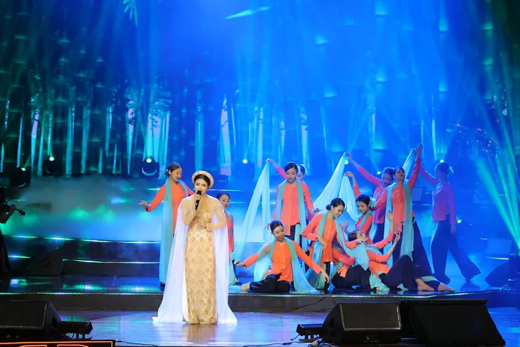 Phạm Phương Thảo thăng hoa trong Con đường âm nhạc - Ảnh 15. Phạm Phương Thảo thăng hoa trong Con đường âm nhạc - Ảnh 15.