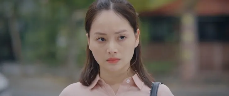 Thương ngày nắng về 2 - Tập 11: Vân Vân đau khổ nói lời chia tay với Bách - Ảnh 12. Thương ngày nắng về 2 - Tập 11: Vân Vân đau khổ nói lời chia tay với Bách - Ảnh 12.