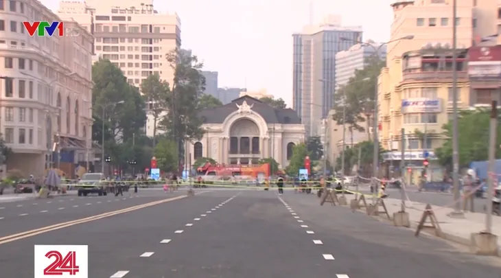 TP Hồ Chí Minh bàn giao mặt bằng một phần đường Lê Lợi - Ảnh 1. TP Hồ Chí Minh bàn giao mặt bằng một phần đường Lê Lợi - Ảnh 1.
