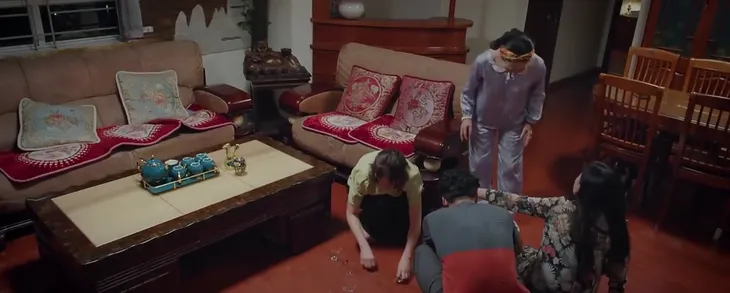Thương ngày nắng về 2 - Tập 12: Khánh bị mẹ chồng, chị chồng hùa vào ức hiếp, bà Nga như đứt từng khúc ruột - Ảnh 11. Thương ngày nắng về 2 - Tập 12: Khánh bị mẹ chồng, chị chồng hùa vào ức hiếp, bà Nga như đứt từng khúc ruột - Ảnh 11.