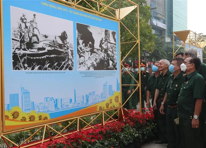 Khai mạc triển lãm TP Hồ Chí Minh - 47 năm cùng cả nước, vì cả nước - Ảnh 2. Khai mạc triển lãm TP Hồ Chí Minh - 47 năm cùng cả nước, vì cả nước - Ảnh 2.