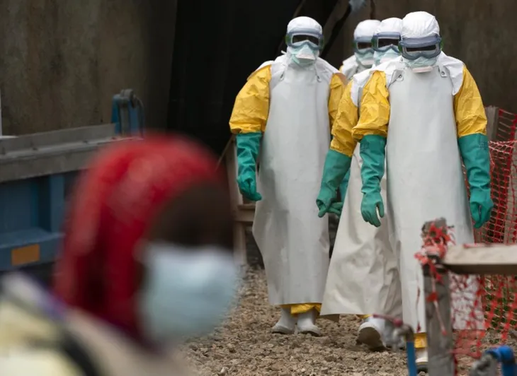 Congo bắt đầu tiêm vaccine Ebola ngăn chặn dịch bùng phát - Ảnh 1. Congo bắt đầu tiêm vaccine Ebola ngăn chặn dịch bùng phát - Ảnh 1.