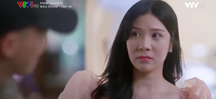 Bão ngầm - Tập 48: Vừa trừ khử người tình đồng giới, Ong chúa lại ve vãn Sơn bạch tuộc - Ảnh 18. Bão ngầm - Tập 48: Vừa trừ khử người tình đồng giới, Ong chúa lại ve vãn Sơn bạch tuộc - Ảnh 18.