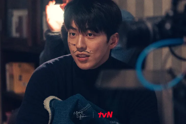 Dàn diễn viên “Hai mươi lăm, Hai mươi mốt” thể hiện tình bạn khăng khít ở hậu trường - Ảnh 13. Dàn diễn viên “Hai mươi lăm, Hai mươi mốt” thể hiện tình bạn khăng khít ở hậu trường - Ảnh 13.