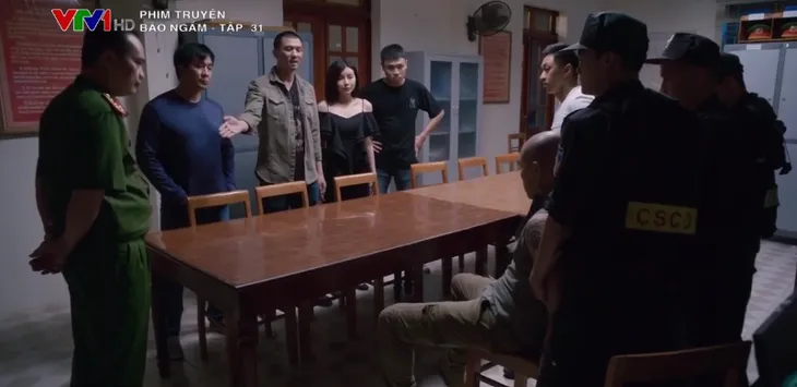 Bão ngầm - Tập 31: Ong chúa thuê người giết Toàn khỉ đốm tại nhà giam - Ảnh 5. Bão ngầm - Tập 31: Ong chúa thuê người giết Toàn khỉ đốm tại nhà giam - Ảnh 5.