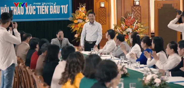 Bão ngầm - Tập 31: Ong chúa thuê người giết Toàn khỉ đốm tại nhà giam - Ảnh 11. Bão ngầm - Tập 31: Ong chúa thuê người giết Toàn khỉ đốm tại nhà giam - Ảnh 11.